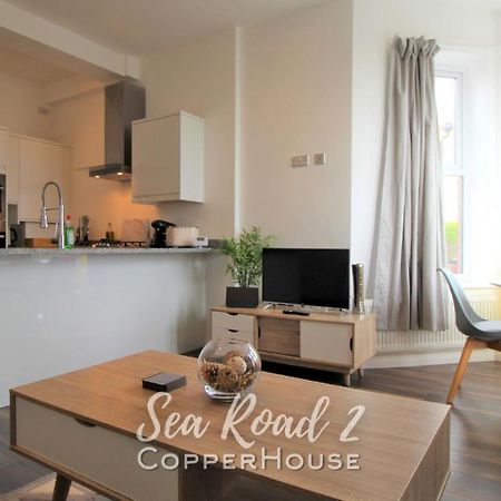 Beautiful Apartments On The Sea Front - Sea Road 2 Филикстоу Экстерьер фото