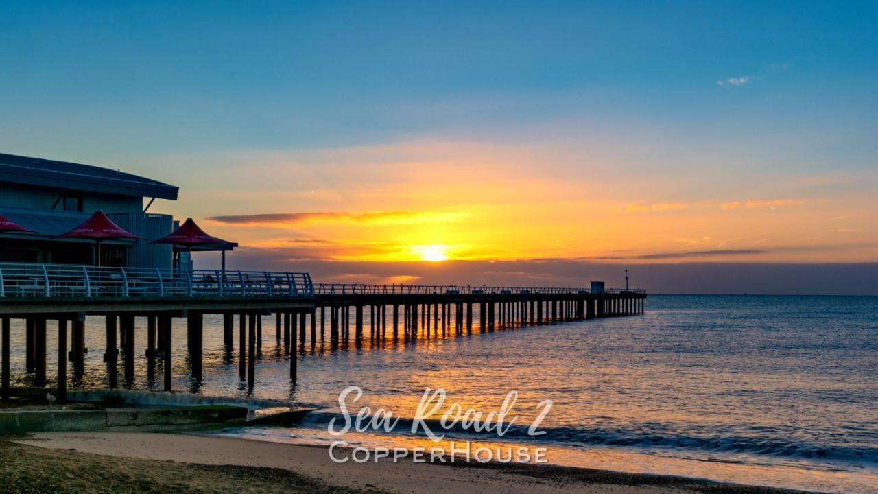Beautiful Apartments On The Sea Front - Sea Road 2 Филикстоу Экстерьер фото
