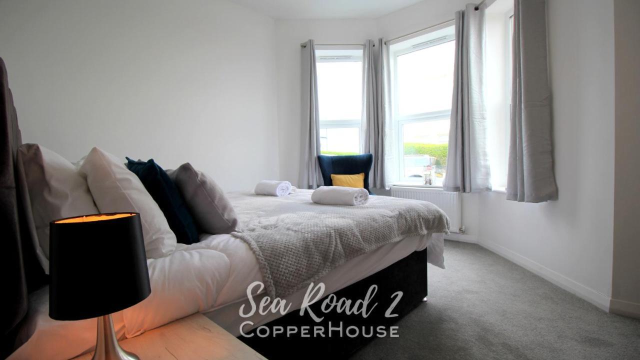 Beautiful Apartments On The Sea Front - Sea Road 2 Филикстоу Экстерьер фото